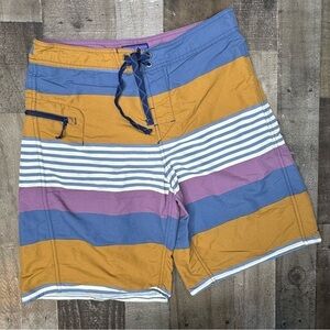 Patagonia Wavefarer Engineered Board Short size 32